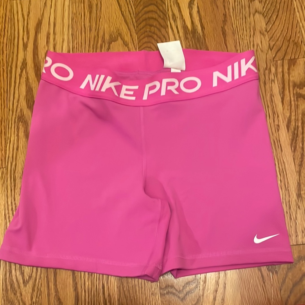 Pink nike pros 5’